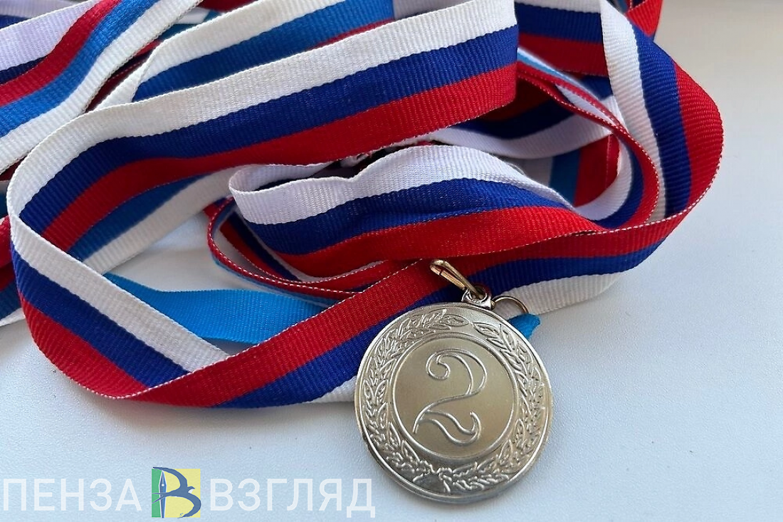 Хоккеисты из Кузнецка забрали «серебро» на межрегиональном турнире