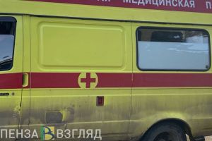 «Скорая помощь» прибыла на место жесткой аварии на Южной поляне в Пензе