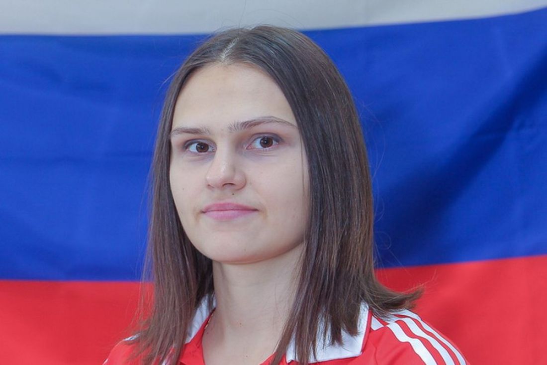 Родители и воспитанники поздравляют Анастасию Турбину с праздником «День тренера»