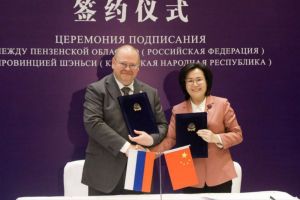 Мельниченко подписал соглашение о сотрудничестве с  вице-губернатором Шэньси КНР