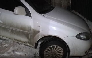 В Пензе машина врезалась в дерево: пострадал ребенок