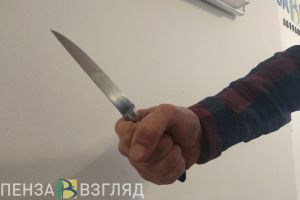 Пензенец сначала пытался задушить сожительницу, а также угрожал ее зарезать