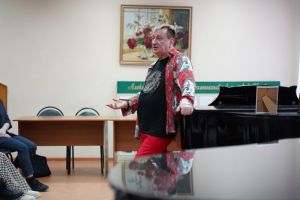 Заслуженный артист РФ Сергей Пенкин побывал в Пензенском музыкальном колледже