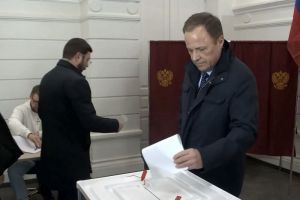 Полпред президента РФ в ПФО Игорь Комаров принял участие в выборах