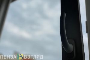 Пензенцам разъяснили, как уберечь ребенка от падения с высоты