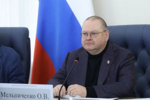 Мельниченко потребовал лишить мер поддержки жгущих траву