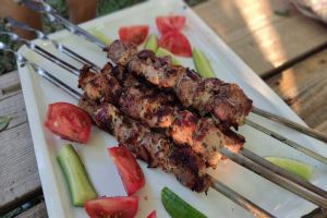 Вкуснейшие шашлыки на майские – начинаем с выбора мяса