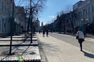 Пензенцам рассказали, когда на улицу Московскую вернут скамейки