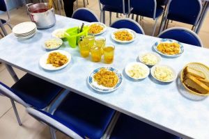 Всего один привычный продукт может разрушить зубы: есть без всего запрещено