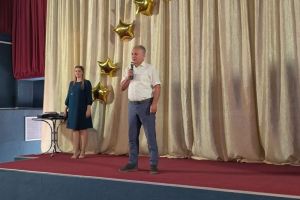 Златогорский призвал выпускников кузнецкого колледжа поработать на результат