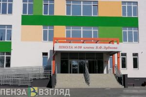 Мельниченко посетил новую школу в Заре