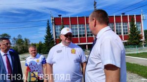 Мельниченко узнал, что студенты довольны новыми автобусами на маршруте №93