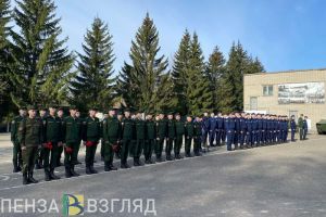 Глава президентского Совета рекомендовал вернуться ко всеобщему призыву в армию