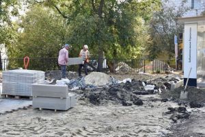 В Пензе обновят тротуар рядом с памятником Первопоселенцу