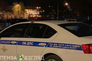Опубликовано фото с места жесткой ночной аварии в центре Пензы