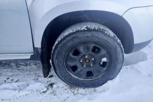 Назван срок, когда автолюбителям нужно поменять летнюю резину