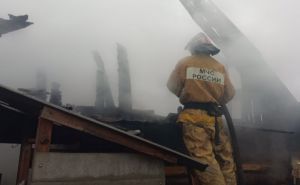 Опубликованы фотографии с пожара в Каменском районе