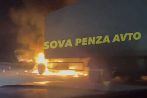 На трассе в Мокшанском районе горела фура