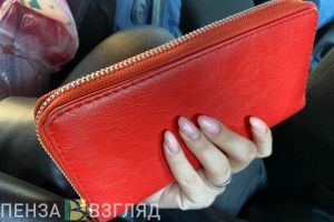 Пензячка потеряла 1,5 миллиона рублей после разговора с «оператором связи»