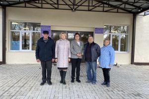 Лариса Рябихина оценила ремонт в двух ДК Башмаковского района
