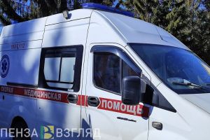 В пензенскую Терновку к месту массового ДТП приехала машина «скорой»