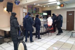 Кафе-клуб в центре Пензы торговал алкоголем без лицензии