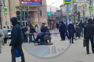 В центре Пензы полиция задержала молодую девушку