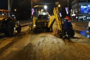 Порыв трубы в центре Пензы, орден от Путина, прививки от гриппа — новости Пензенской области 8 декабря