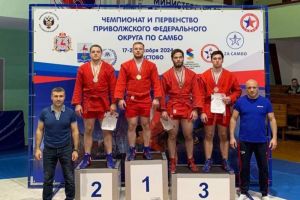 Мельниченко поздравил пензенских самбистов с победой на чемпионате ПФО