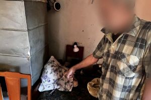 Житель Лопатинского района сначала избил, а затем зарезал двоюродного брата