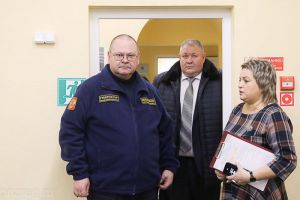 Мельниченко поручил отремонтировать дом культуры в селе Русский Камешкир