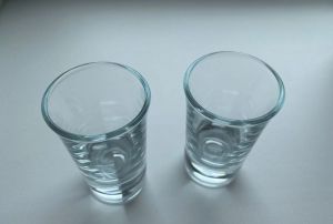 Россиян готовятся премировать за водку