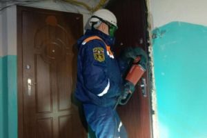 Пензенские спасатели помогли запертому в квартире мужчине
