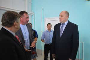 И.о. главы пензенского Минобра Фомин осмотрел спортивные объекты в Тамале