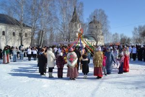 Пензенцам назвали дату Масленицы в с. Радищево (0+)
