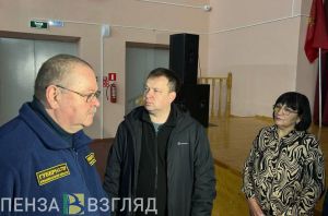 Мельниченко осмотрел отремонтированный дом культуры в Неверкинском районе