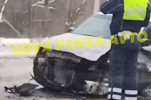 В Пензе на место ДТП в Ахунах приехала реанимация