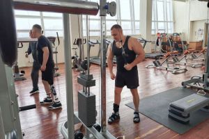 Прошла первая тренировка пензенских ветеранов СВО по следж-хоккею