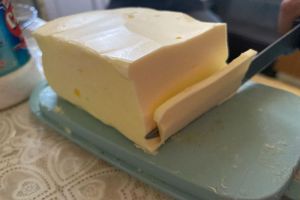 Торговым сетям предложили массово ограничить рост цен на продукты