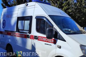 В Сердобском районе в больницу увезли водителя из опрокинувшейся машины