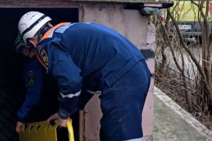 В Пензе пенсионерка провалилась в подвал дома