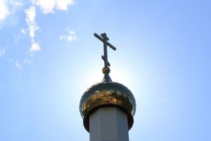 «Небесные» крашенки на Пасху: россияне красят яйца в модный сиреневый