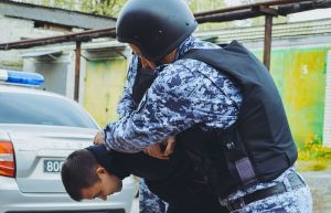 В Пензе в магазине посетитель начал кричать и пытался устроить драку
