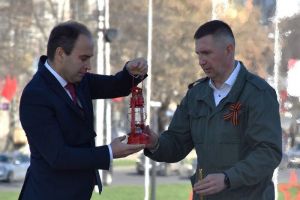 Частицу Вечного огня из Пензы передали в Кузнецк