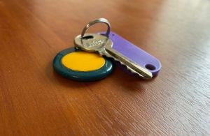 Преграда для сдающих квартиры: собственников могут обязать согласовывать аренду квартир с соседями