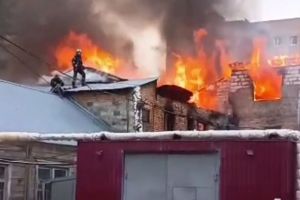 В жилом доме на улице Володарского в Пензе выгорела квартира