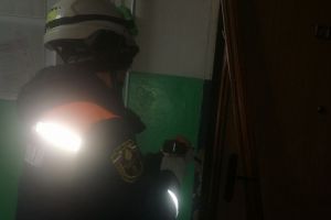 Спасатели вскрыли квартиру в Пензе, где в помощи нуждалась больная женщина