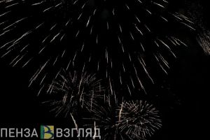 Подготовка к 9 Мая, выставка в честь 76-й годовщины со дня рождения Василия Бочкарева, монтаж сцены на воде — новости Пензенской области за 6 мая