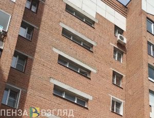 В Пензе девочка получила травмы, выпав из окна