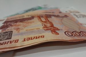 Слухи о налоге на переводы с карты на карту: что действительно изменится в 2025 году